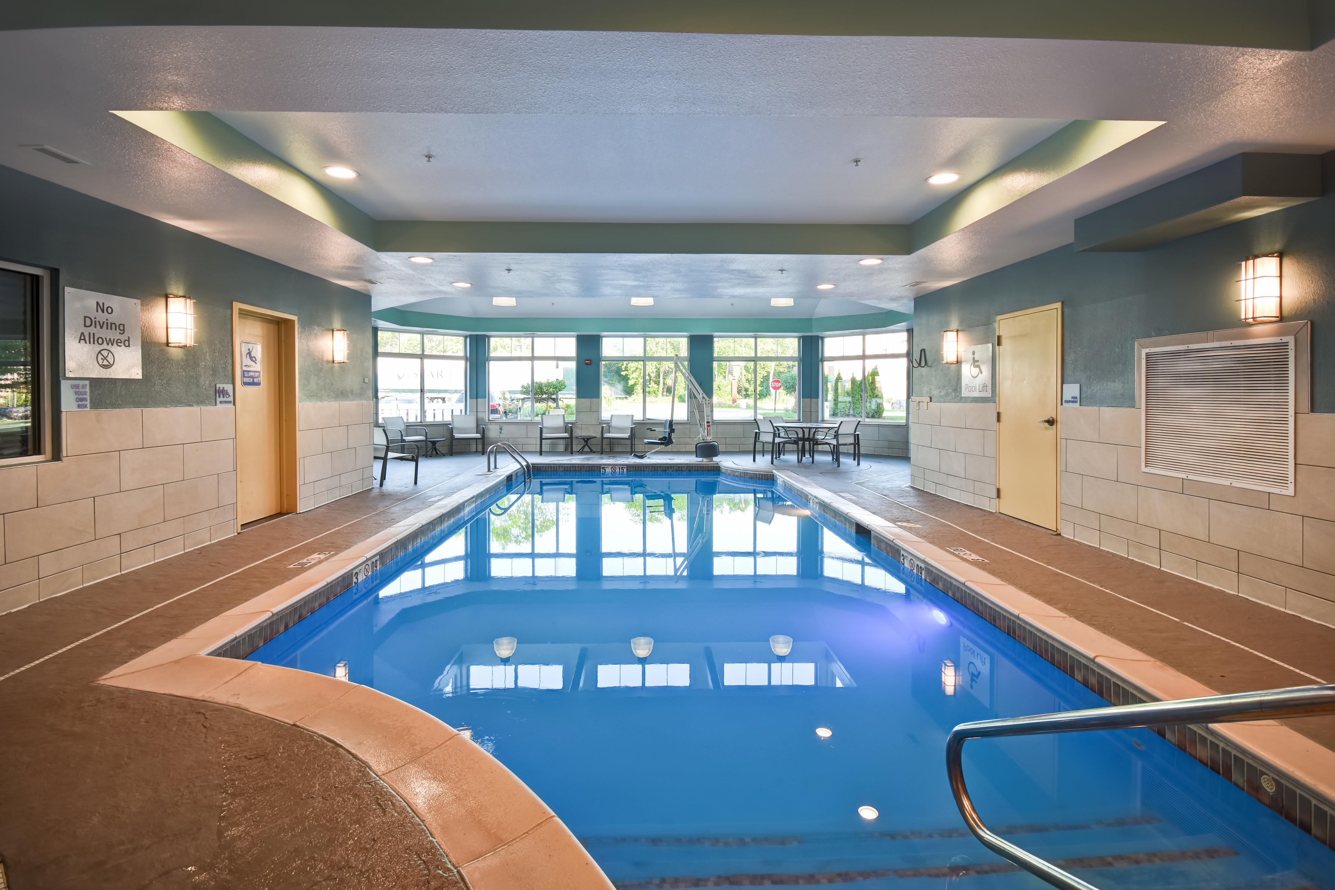 Holiday Inn Express & Suites Schererville By Ihg Bagian luar foto