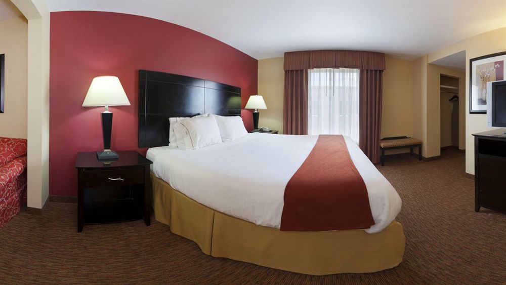 Holiday Inn Express & Suites Schererville By Ihg Bagian luar foto